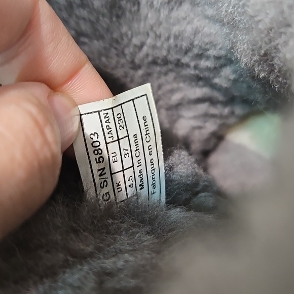 Ugg Australia Women 5803 Leather Sheepskin Bailey button II boots shoes sz 6 - Picture 11 of 15